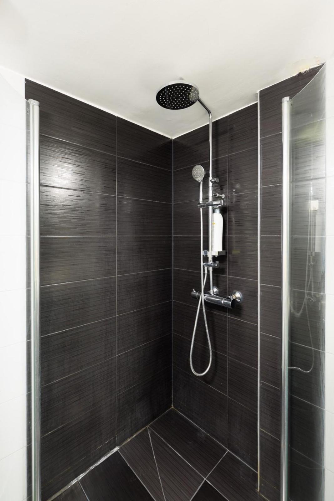 Aiolos Luxury Metro Acropolis Suite 7 Near Museum Of Modern Art Афины Экстерьер фото